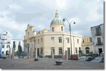 immagine dell'esterno di una chiesa