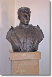 bronze bust of Cortese Edgardo