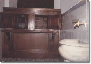 wooden cylindrical drum