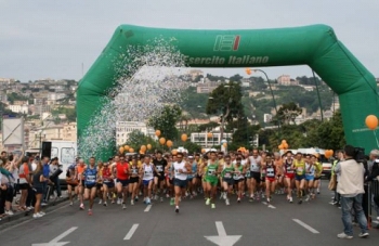 atleti in una gara di corsa