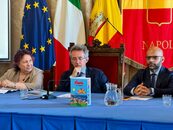 Pimpa va a Napoli: in libreria la guida per bambini
