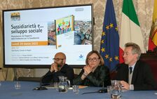 Presentazione del Rapporto "Sussidiarietà e ... sviluppo sociale"