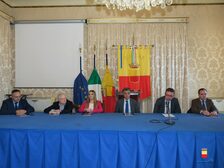 Arcobaleno napoletano, beneficenza con le eccellenze della Campania