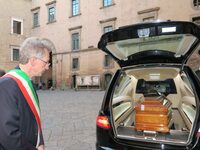 Camera ardente per Antonio Amoretti