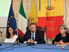 Una foto della presentazione in sala Giunta a Palazzo San Giacomo