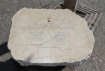 Napoli ricorda le vittime innocenti delle mafie, in piazza Municipio la cerimonia con Lieto e De Iesu