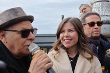 Intitolate a Lucio Dalla le scale della banchina di Santa Lucia 