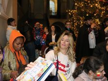 A Palazzo San Giacomo è iniziata la distribuzione dei Giocattoli Sospesi