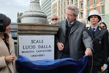 Intitolate a Lucio Dalla le scale della banchina di Santa Lucia 