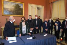 Una foto dell'accordo firmato oggi