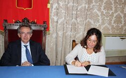 firma della Convenzione tra il Comune e il Tribunale di Napoli