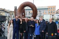 La scultura "Key of Today" a Piazza Mercato
