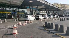 Nuove corsie alla Stazione Centrale e al Molo Beverello per i taxi in attesa