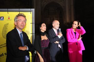 Il Maschio Angioino si illumina di rosa per la Breast Cancer Campaign