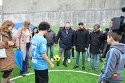 Inaugurato un campetto di calcio per le ragazze e i ragazzi del rione Amicizia 
