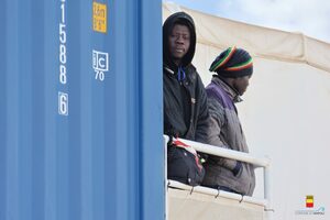 Arrivata in porto la Sea Eye 4, in moto la rete di accoglienza per i 106 migranti a bordo