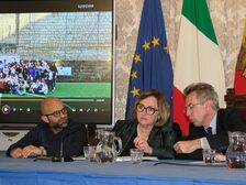 Presentazione del Rapporto "Sussidiarietà e ... sviluppo sociale"