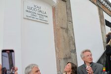 Intitolate a Lucio Dalla le scale della banchina di Santa Lucia 