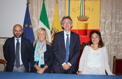 firma della Convenzione tra il Comune e il Tribunale di Napoli