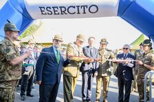 Su via Caracciolo la tre giorni dedicata agli Alpini che celebrano i 150 anni del corpo