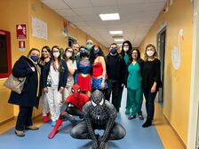 Una sorpresa fatta con il cuore: i supereroi della Marvel per i bambini ospedalizzati