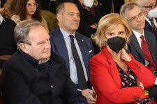 Unicredit nuovo main sponsor del Teatro San Carlo di Napoli