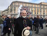 La Venere degli stracci risorge in Piazza Municipio a Napoli