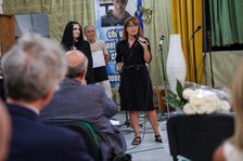 Intitolata a Mia Filippone l'aula magna della scuola Alpi-Levi in via Bakù