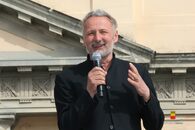 La scultura "Key of Today" a Piazza Mercato