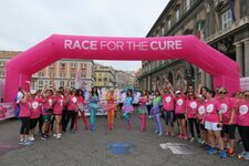 La partenza della Race for the cure in piazza del Plebiscito